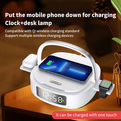 Reloj de mesa multifuncional de alarma Qi con cargador inalámbrico 5 en 1