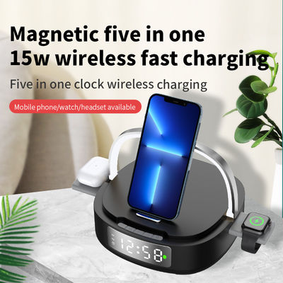 Reloj de mesa multifuncional de alarma Qi con cargador inalámbrico 5 en 1