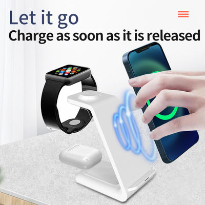 Cargador inalámbrico multifunción Qi 3 en 1 de 15w para Iphone Iwatch Tipo de soporte telefónico